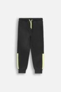 COCCODRILLO joggers WORLD OF PIXEL BOY KIDS, mustad, ZC4120103WBK-021-122, 122 cm